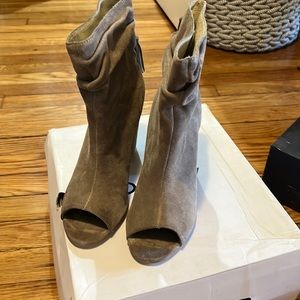 Aldo peep toe bootie